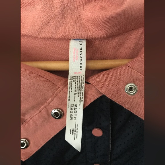 Free people movement navy and pink pull over - Picture 3 of 4